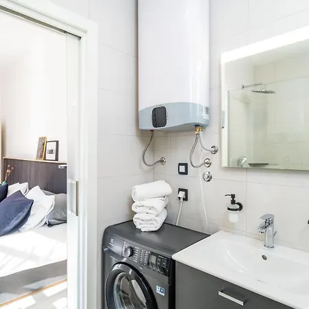 Old School Apartament