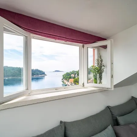 Διαμέρισμα Old School